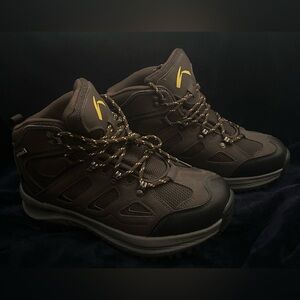 Upsolo Men's Mid Waterproof Hiking Ankle Boots Trekking Backpacking, size 9.5